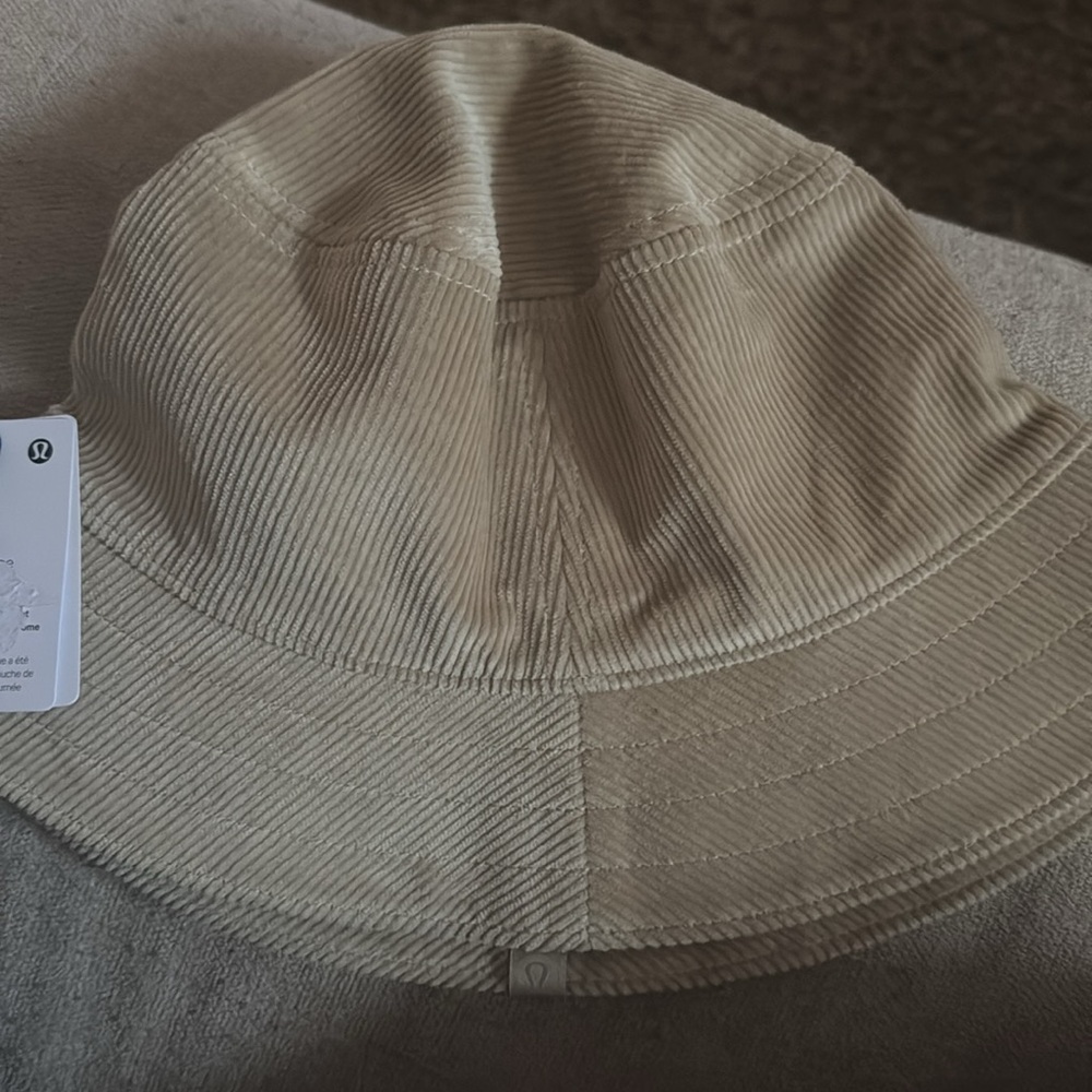 NWT Lululemon Corduroy Bucket Hat - Picture 4 of 4